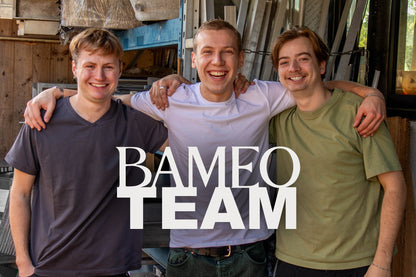 Das Bameo Team bestehend aus Tenzin Rädlein, Jonny Pollok, und Felix Gampenrieder. in der PiO Werkstatt.